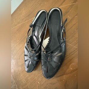 BeautiFeel Elegant Black Strappy Heels